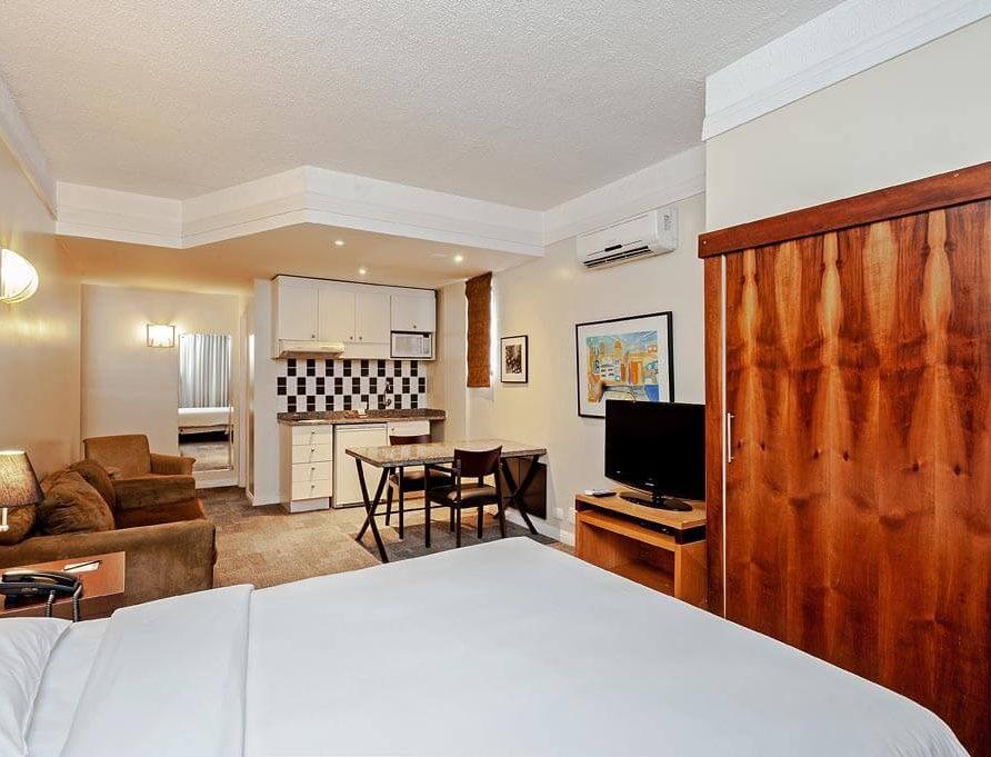 Luxo Casal – Slaviero Essential Curitiba Shopping