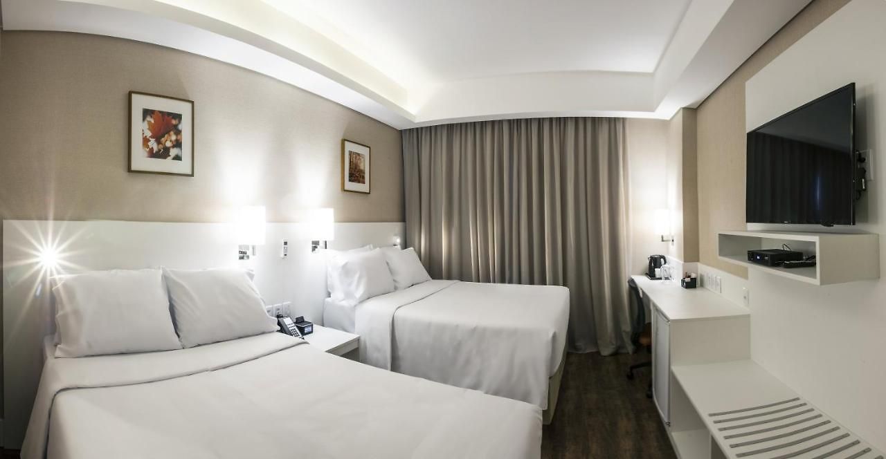 Quarto Duplo – Hotel Holiday Inn Express