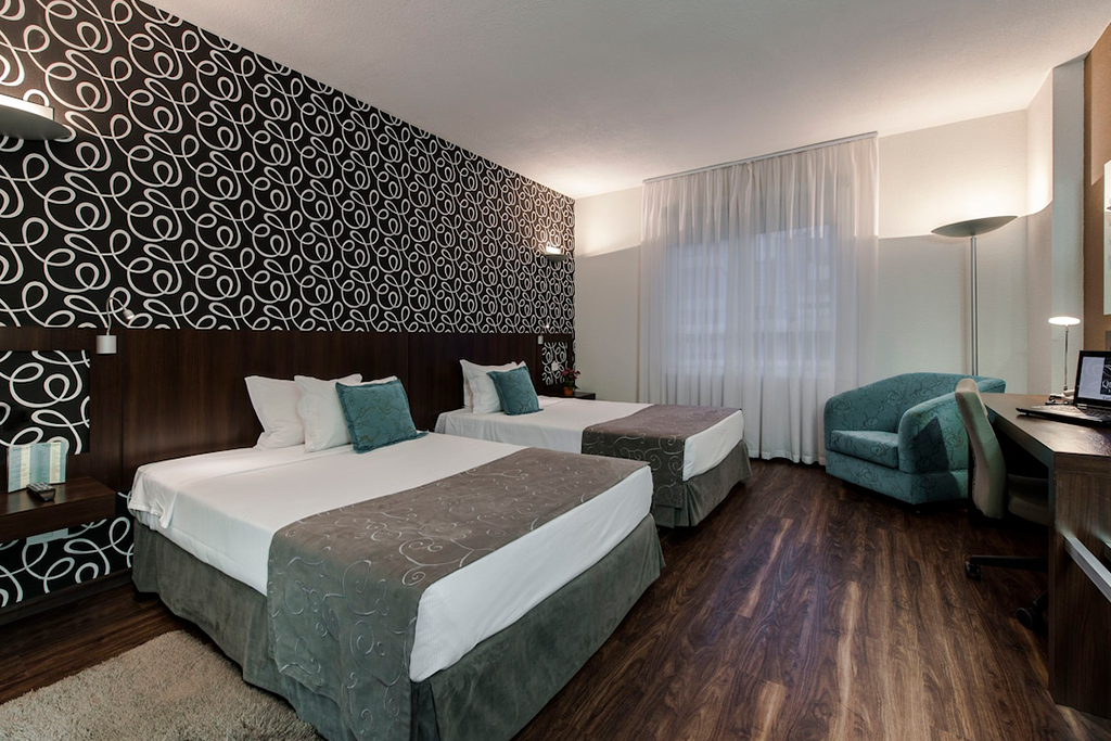 Suíte Superior Duplo Casal – Quality Hotel Curitiba