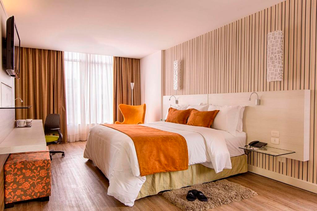 Suíte Superior Single – Radisson Curitiba Hotel