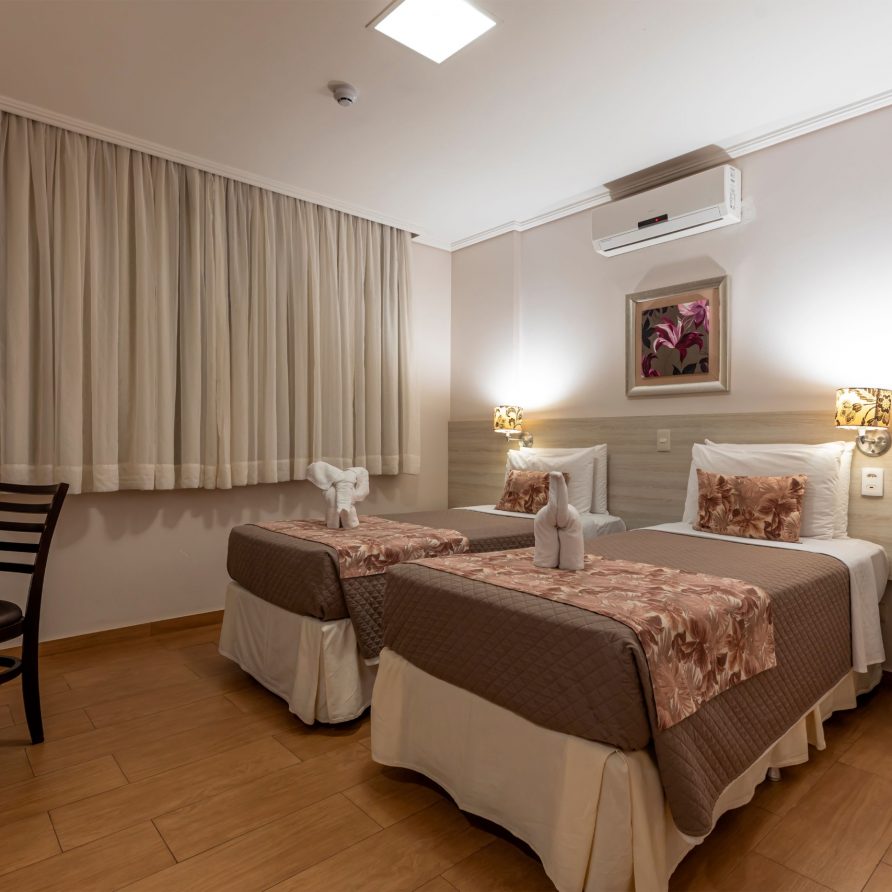 Duplo Solteiro Superior - Tarobá Hotel