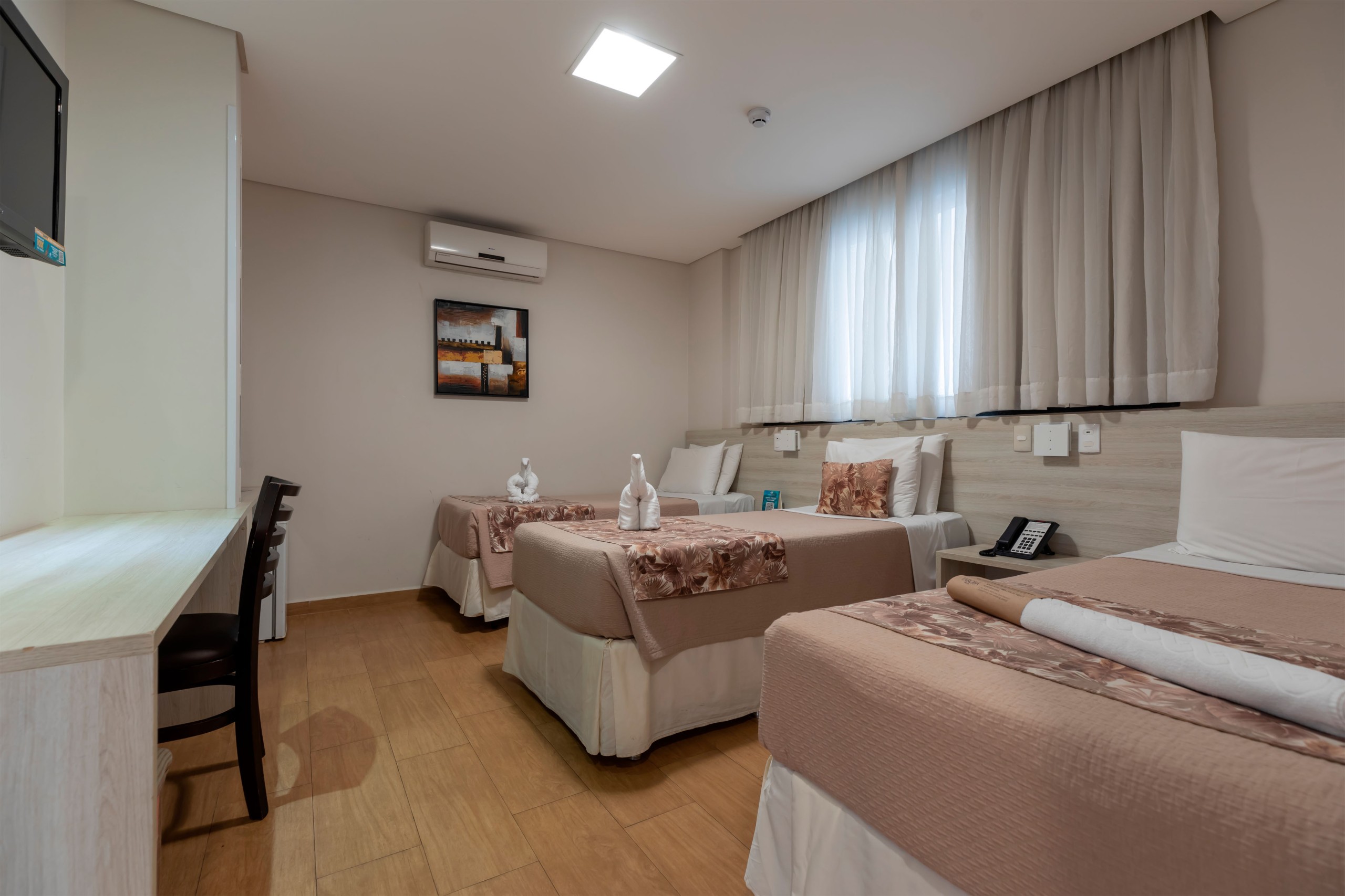 Triplo Superior – Tarobá Hotel