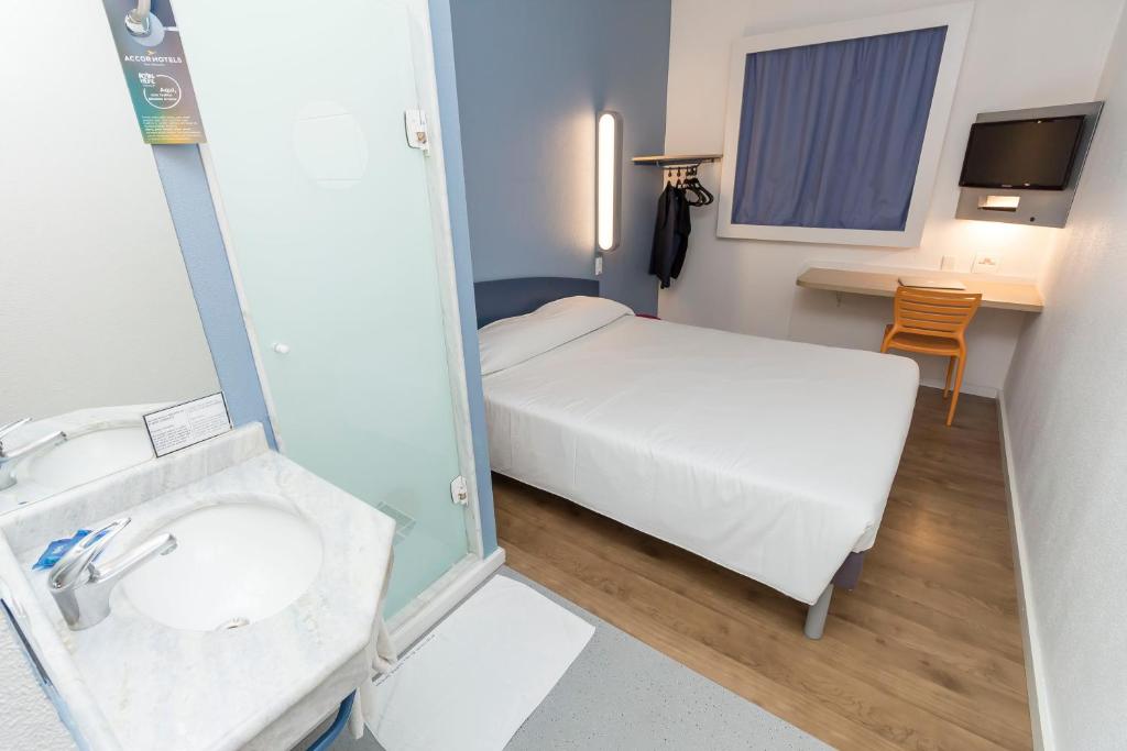 Standard Single – Ibis Budget Curitiba Centro