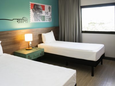 https://all.accor.com/B0V0