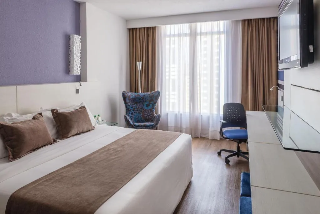 Apartamento Single Superior – Radisson Hotel Curitiba