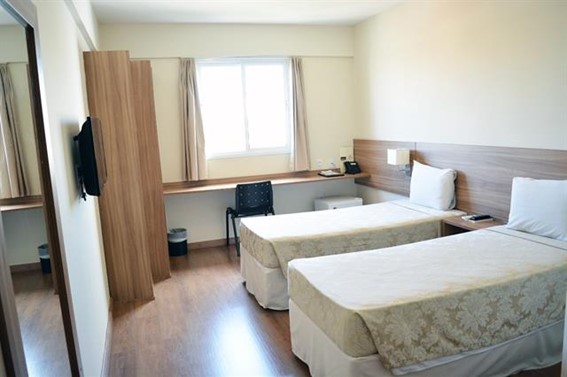 Standart solteiro-Hotel Malibu Inn